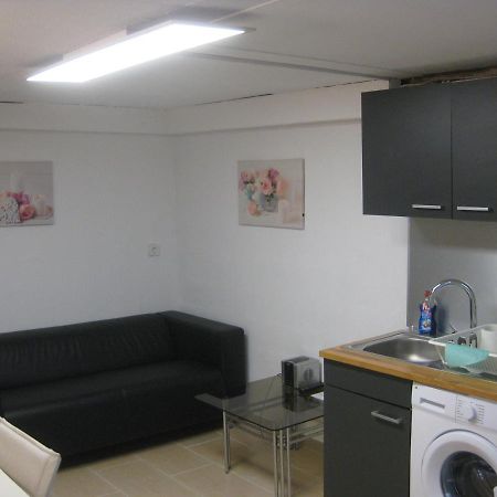 Main-Kinzig Gaestewohnung Hasselroth Extérieur photo